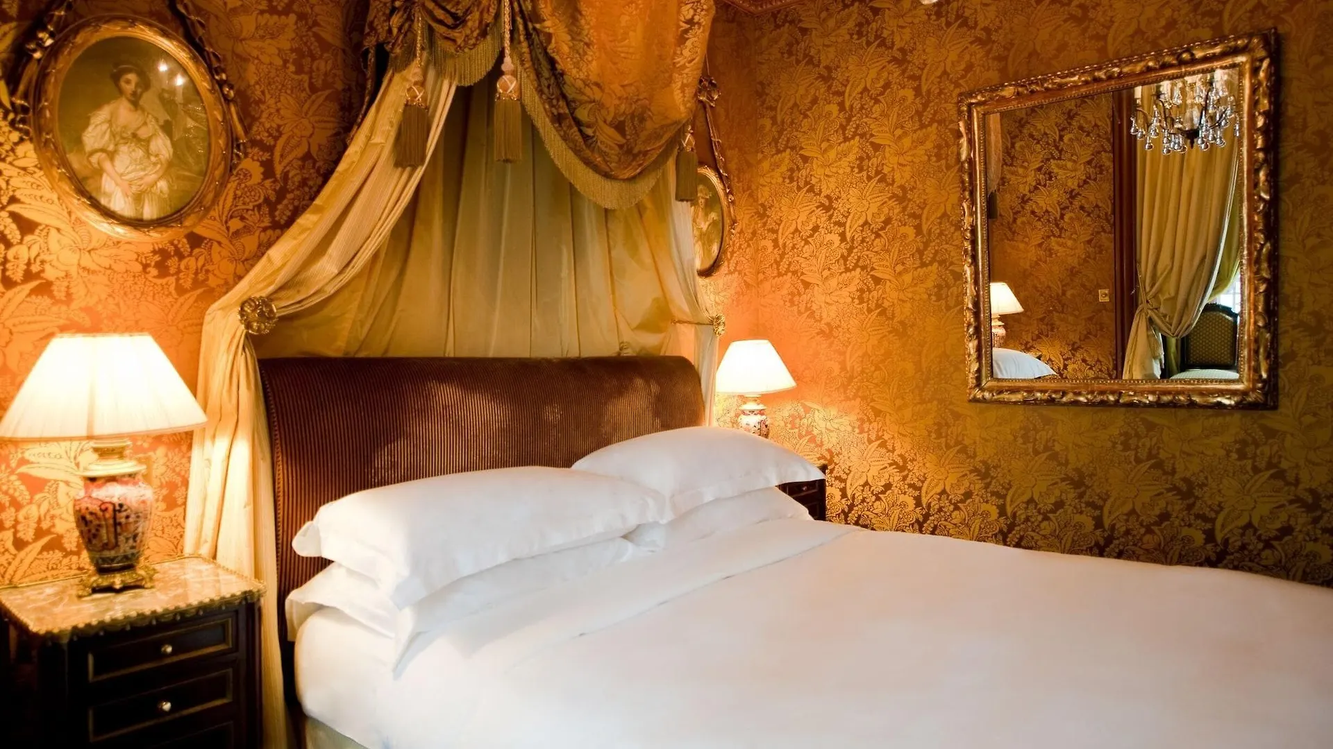 L'hotel Hotel 5*