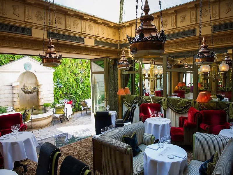 L'hôtel 5*
